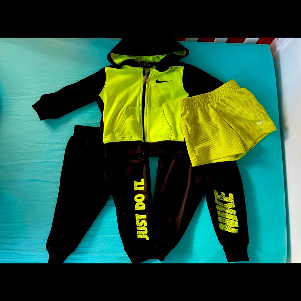 Nike lot